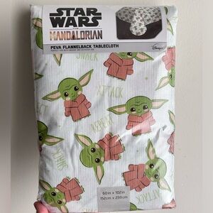 Disney Star Wars Mandalorian table cover